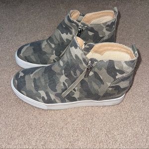 Soda Camo Wedges